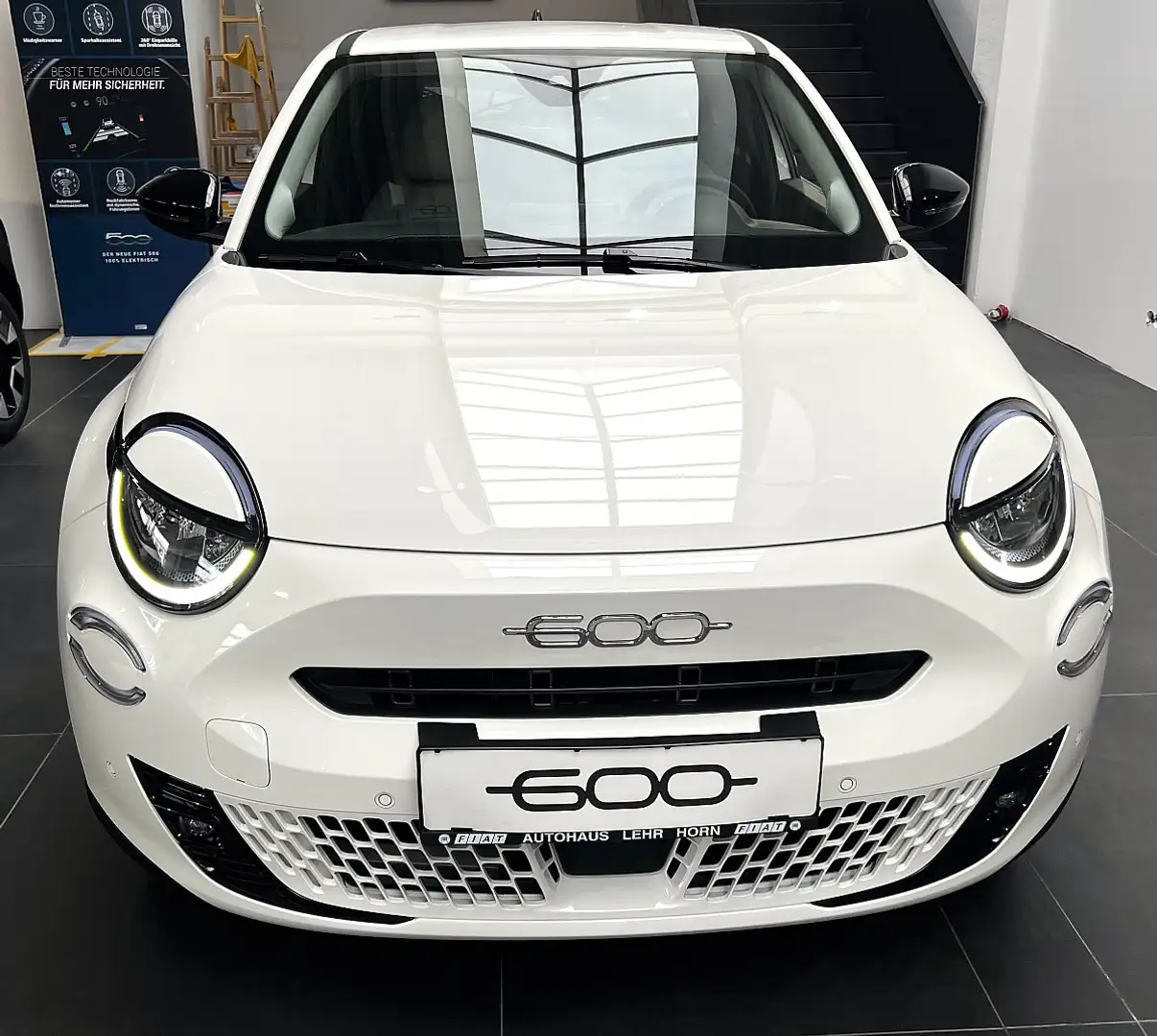 Fiat 600 Hybrid mHEV 110 6-Gang eDCT La Prima Weiß - 2