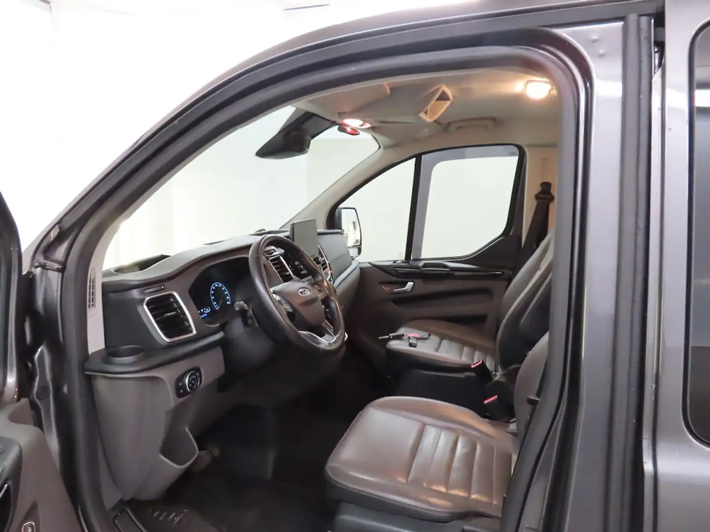 Ford Transit Custom 2.0 TDci L2 H1 Limited DC Automaat Leer (Wordt ver Grijs - 2