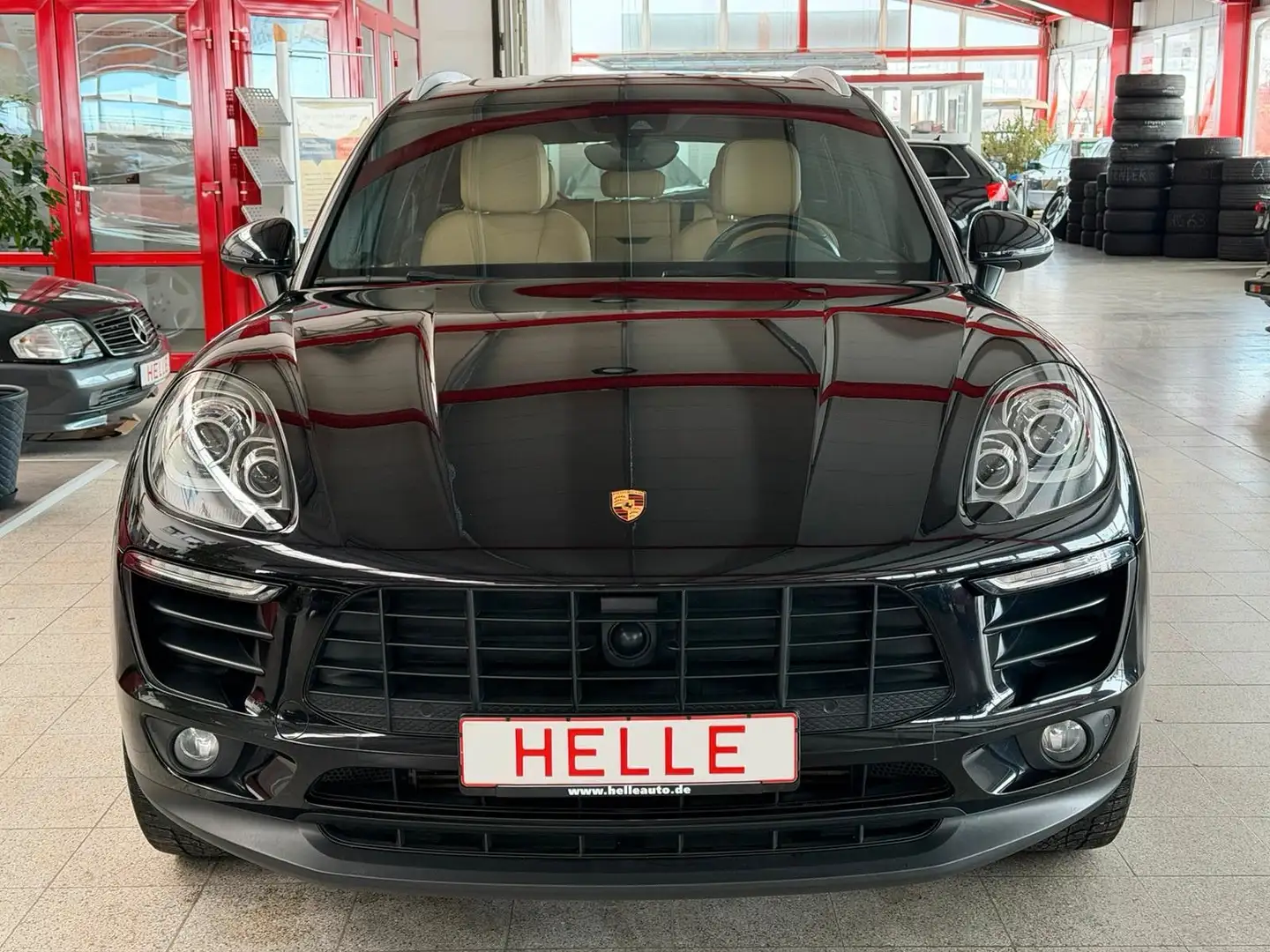 Porsche Macan Basis *Alcantara+Kamera+Carplay* Schwarz - 2