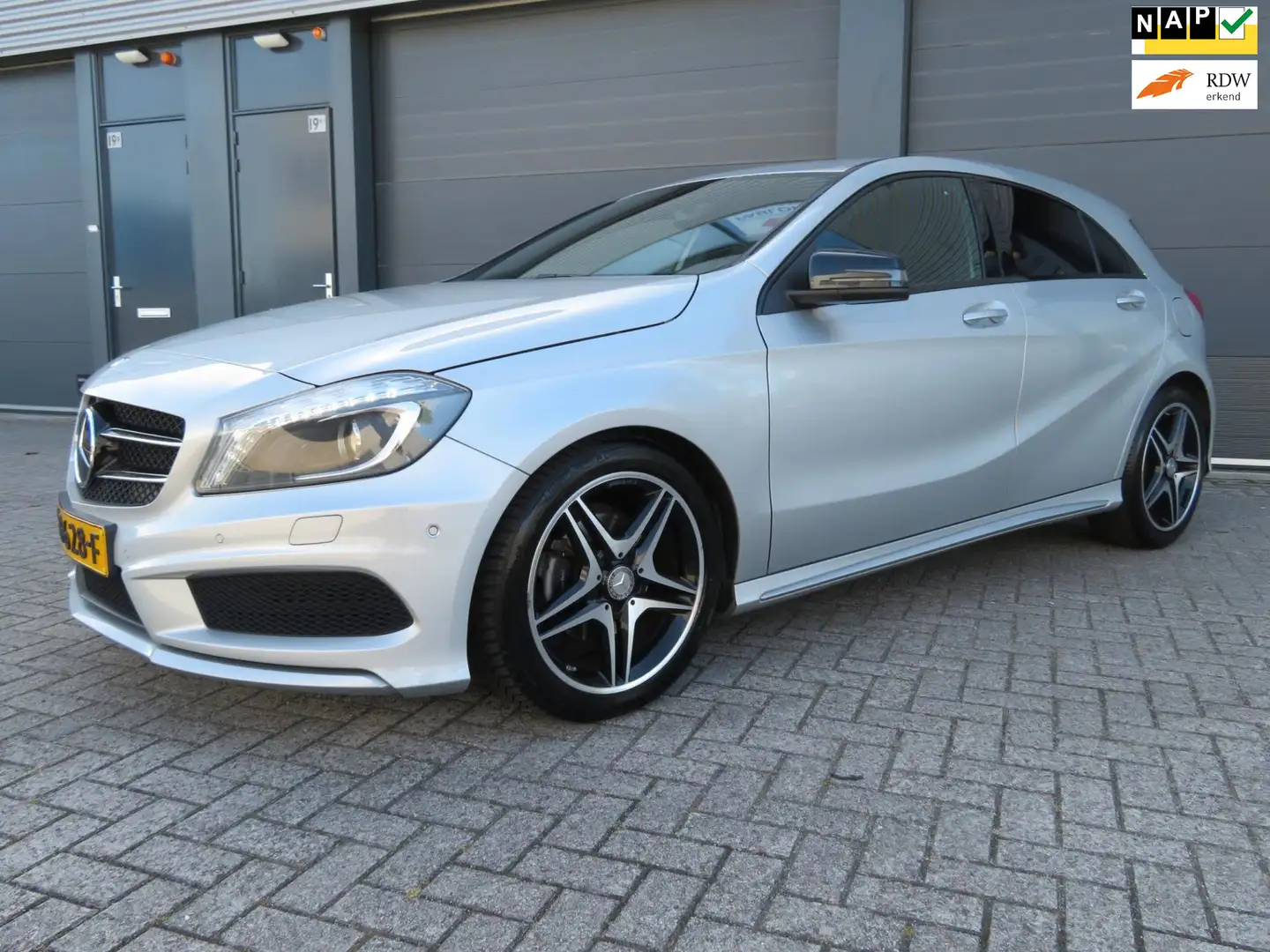 Mercedes-Benz A 180 Ambition 50066 km nap automaat Grigio - 1
