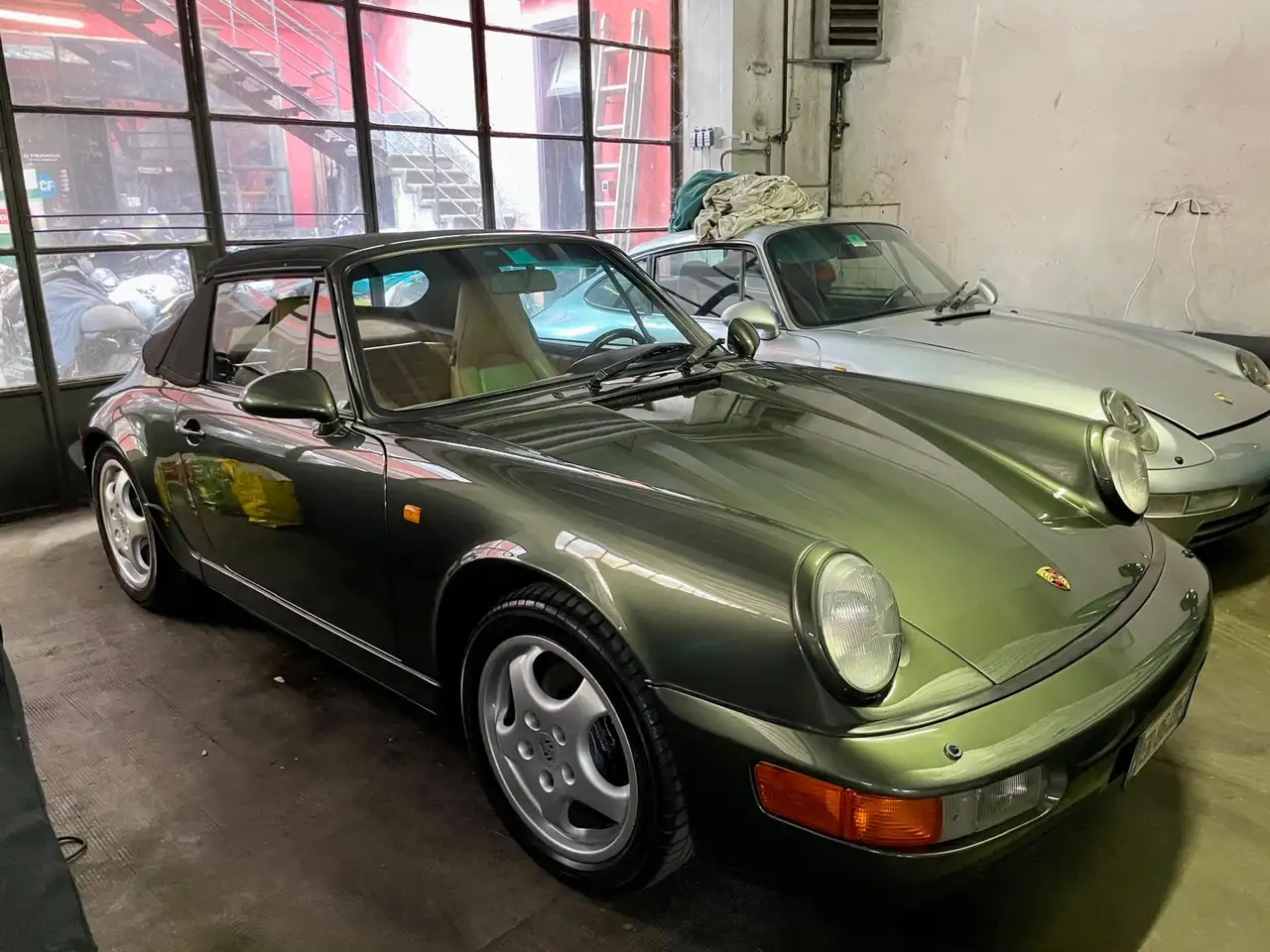 Porsche 964 911 Cabrio 3.6 Carrera 4, foto 1