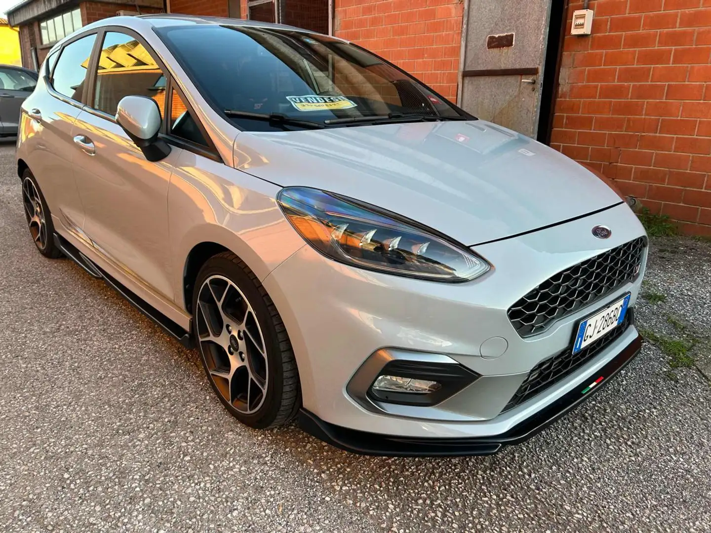 Ford Fiesta 1.5 Ecoboost 200 CV 5 porte ST Grigio - 2