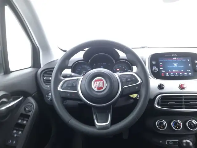 Fiat 500x view 11