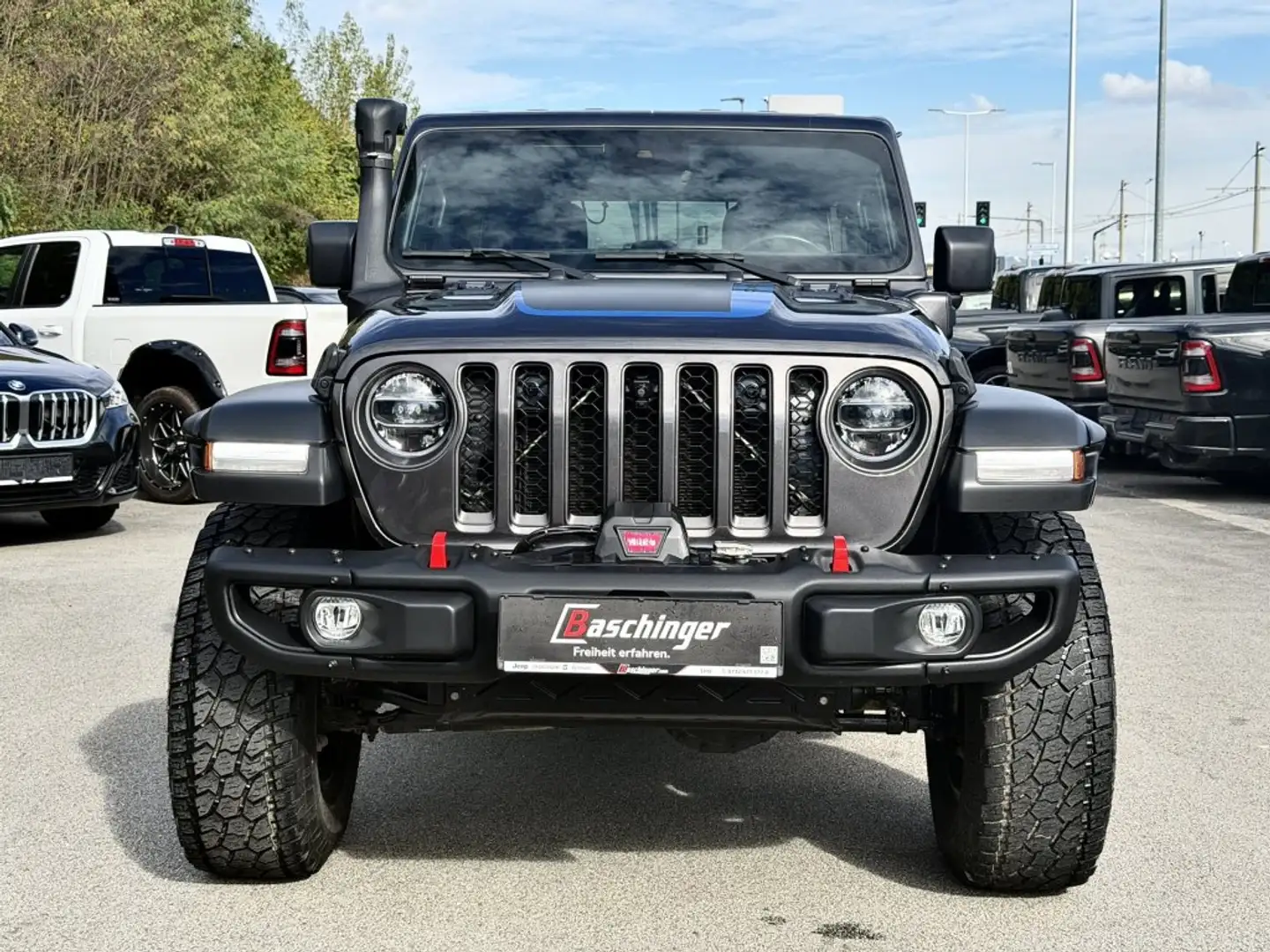 Jeep Wrangler PHEV 380 PS 4xe Rubicon Grau - 2