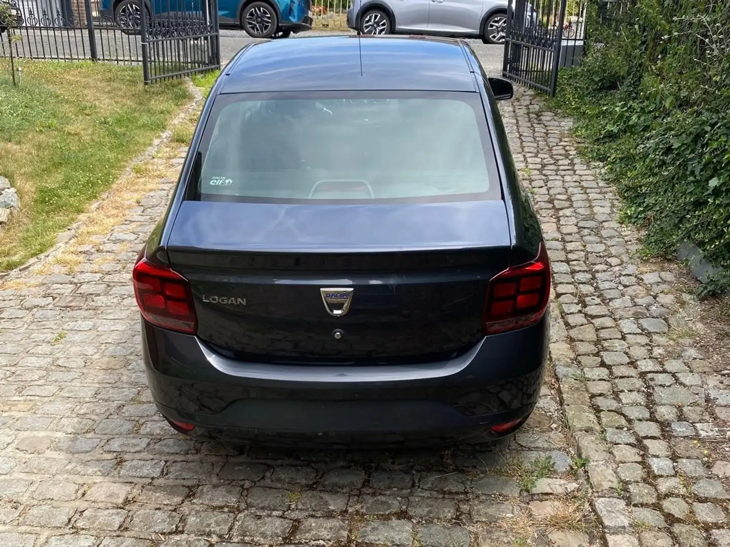 Dacia Logan 1.0i SCe (EU6.2) Gris - 2