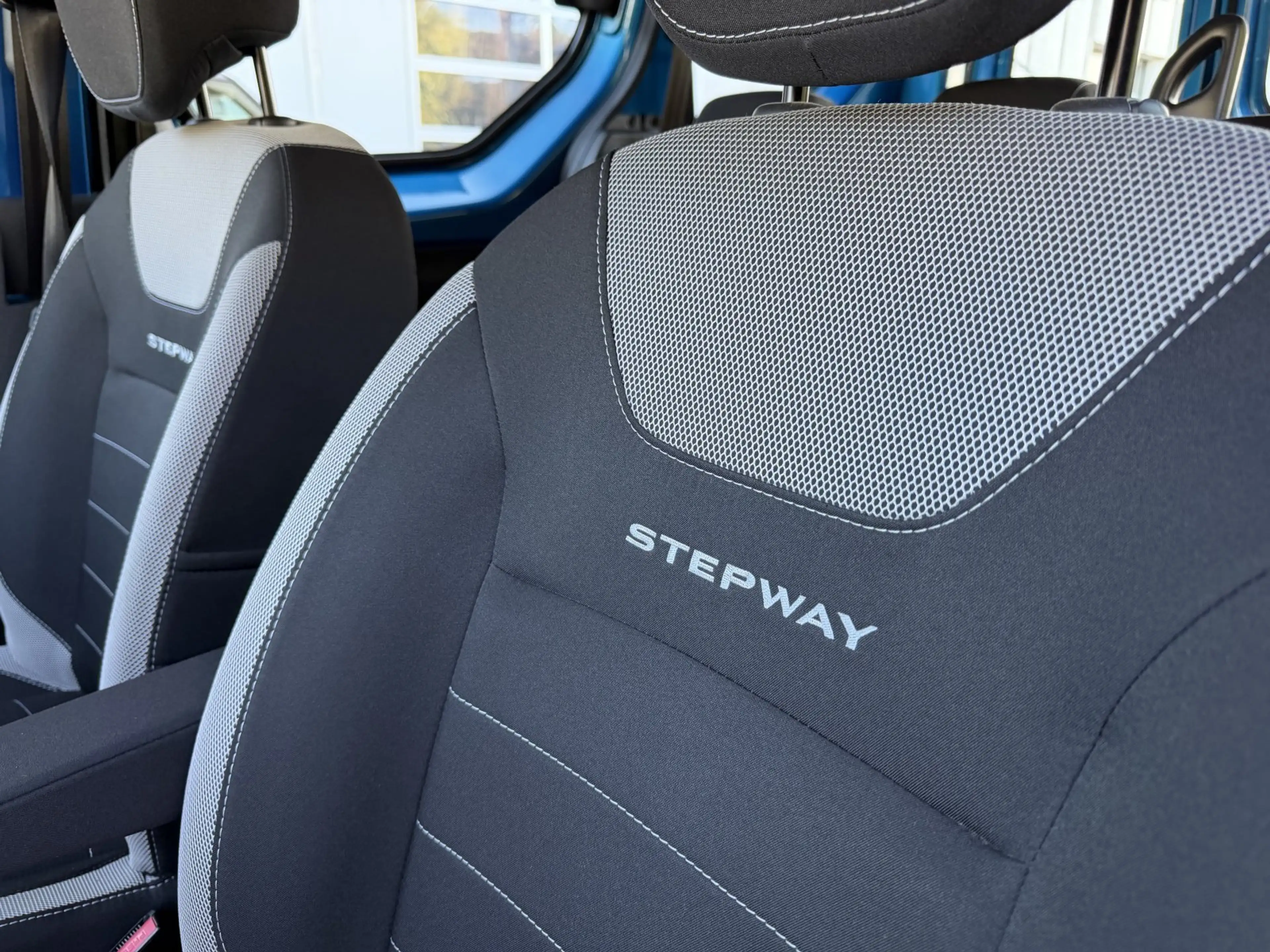 Dacia Dokker SCe 100 Stepway Sitzh. RFK 1Hd. 1.6 SCe 100 EU6 St — photo 13