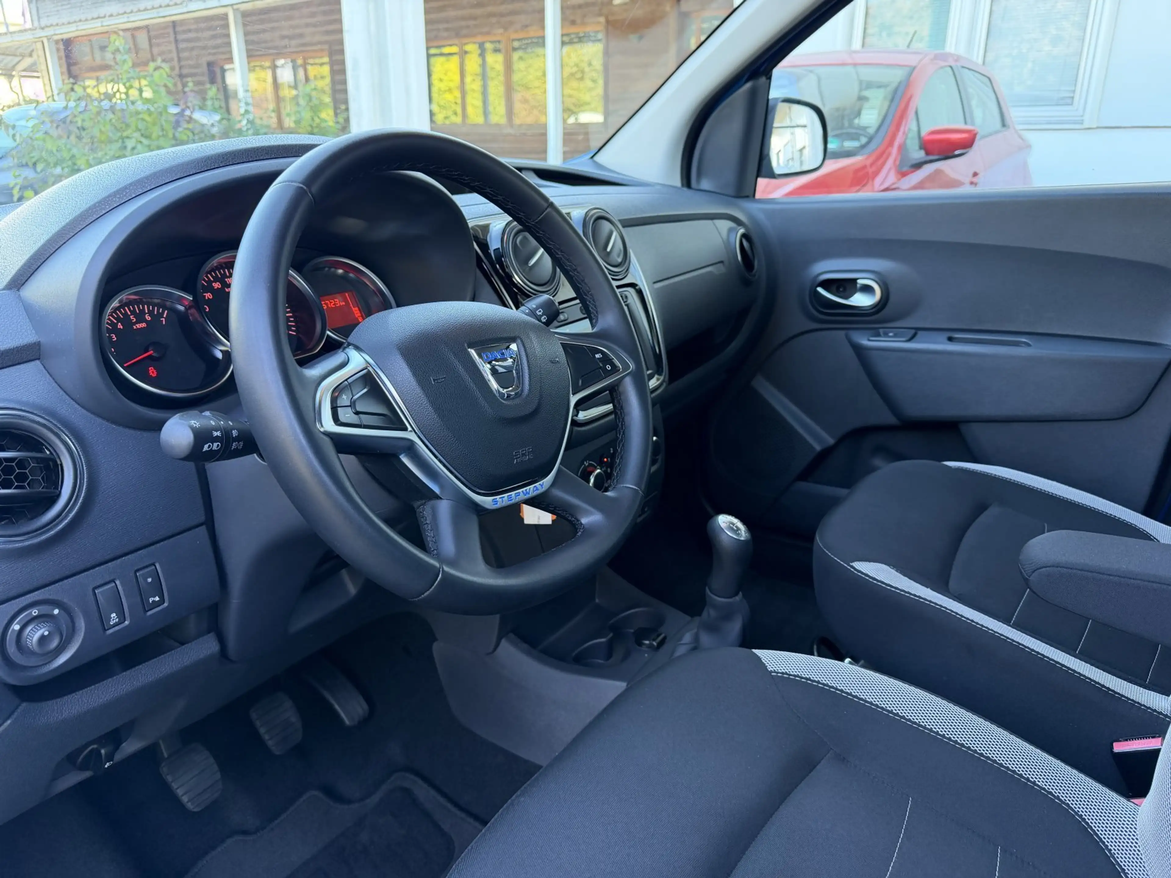 Dacia Dokker SCe 100 Stepway Sitzh. RFK 1Hd. 1.6 SCe 100 EU6 St — photo 15