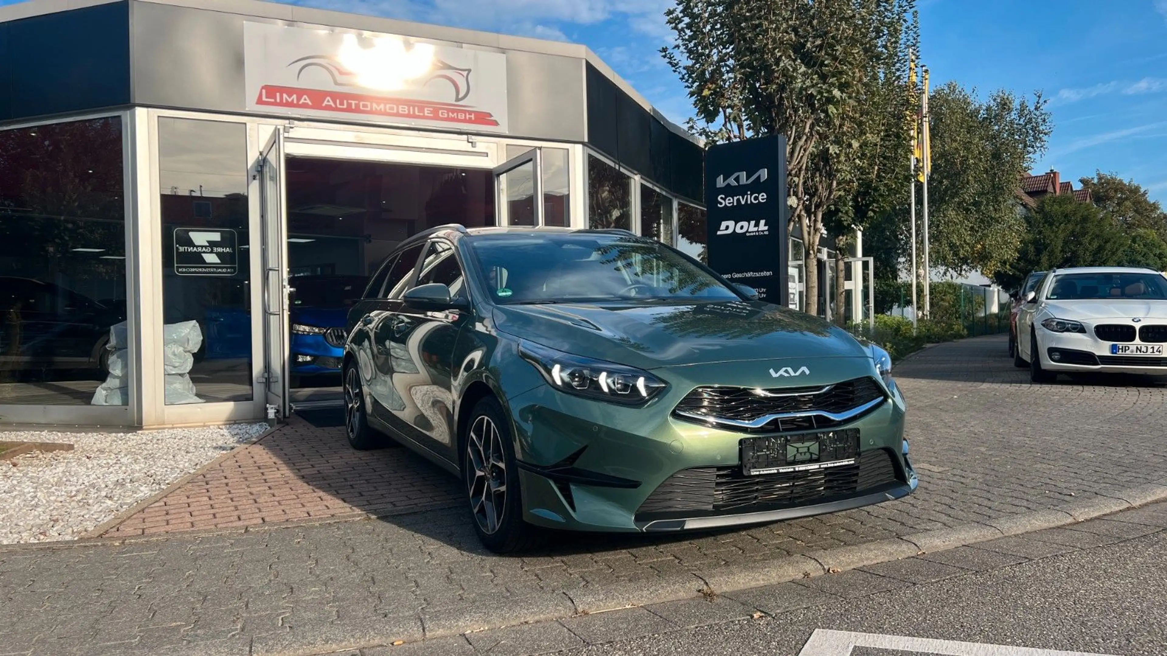 Kia Ceed SW / cee'd SW /AHK/Inspektion neu/Top