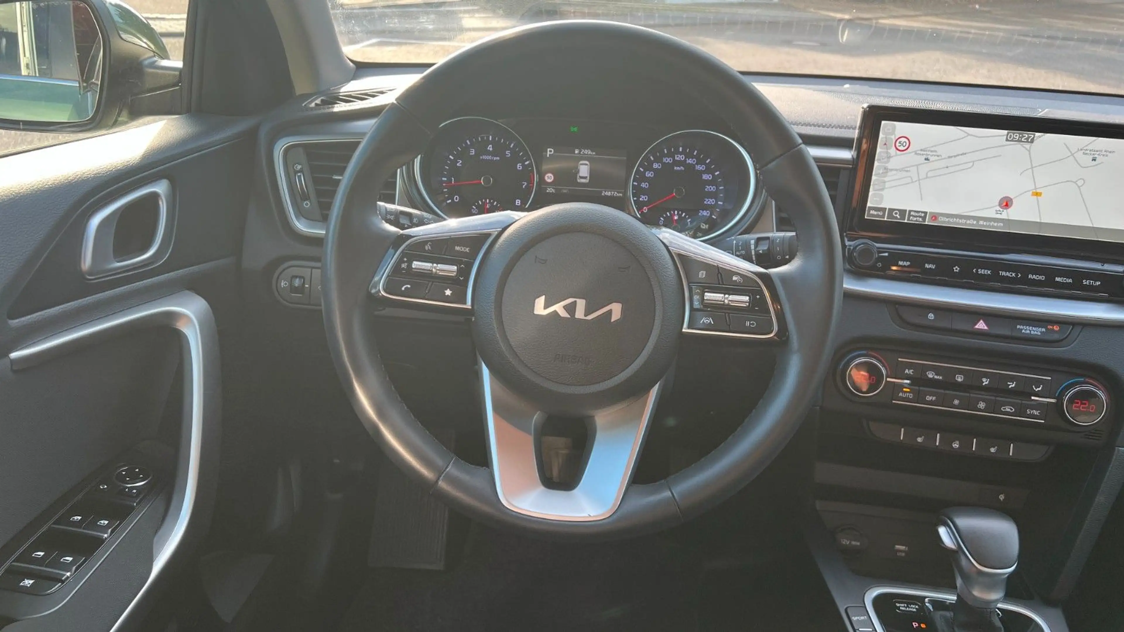Kia Ceed SW / cee'd SW /AHK/Inspektion neu/Top — photo 13