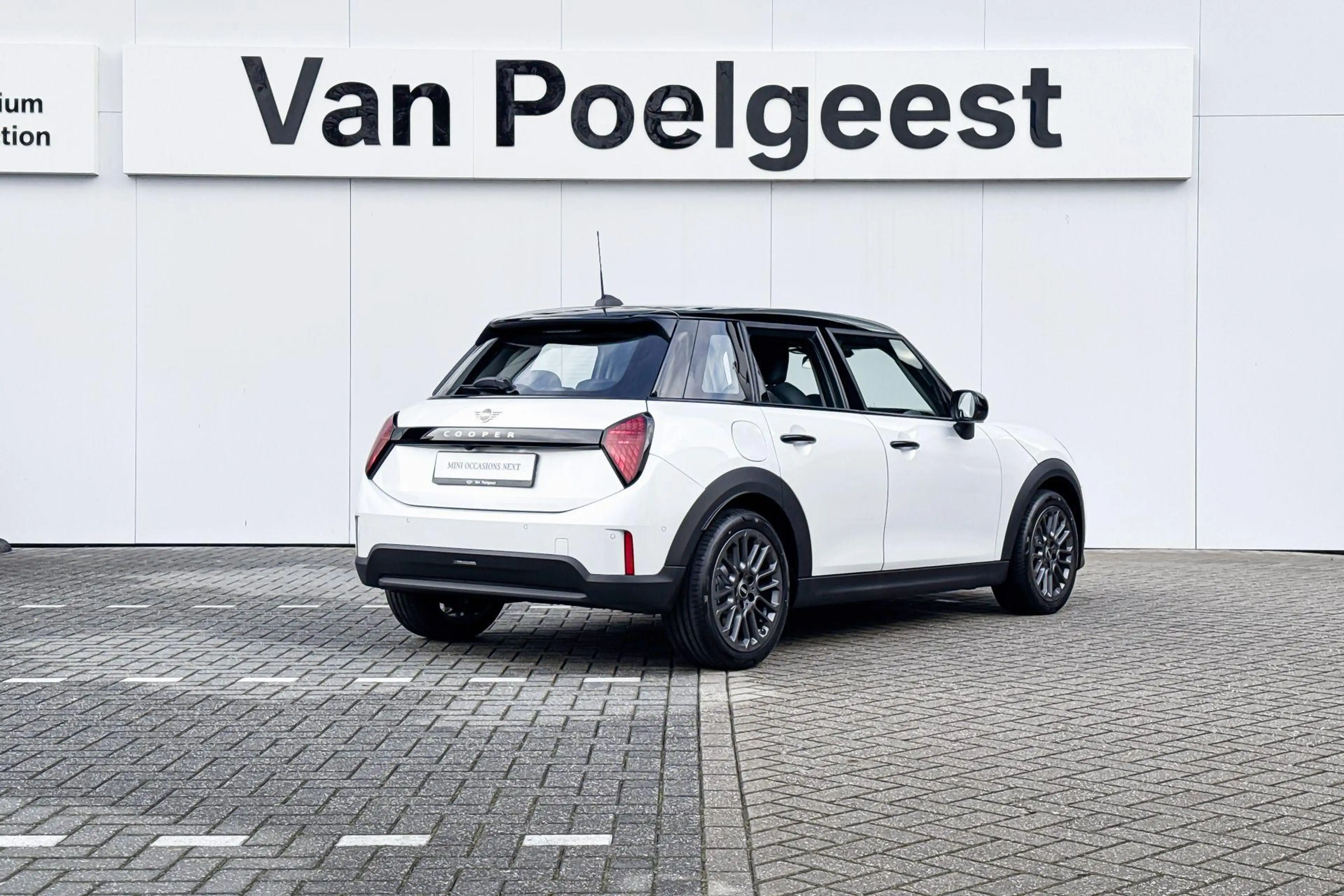 MINI Cooper C 5-deurs Classic Pakket M — photo 4