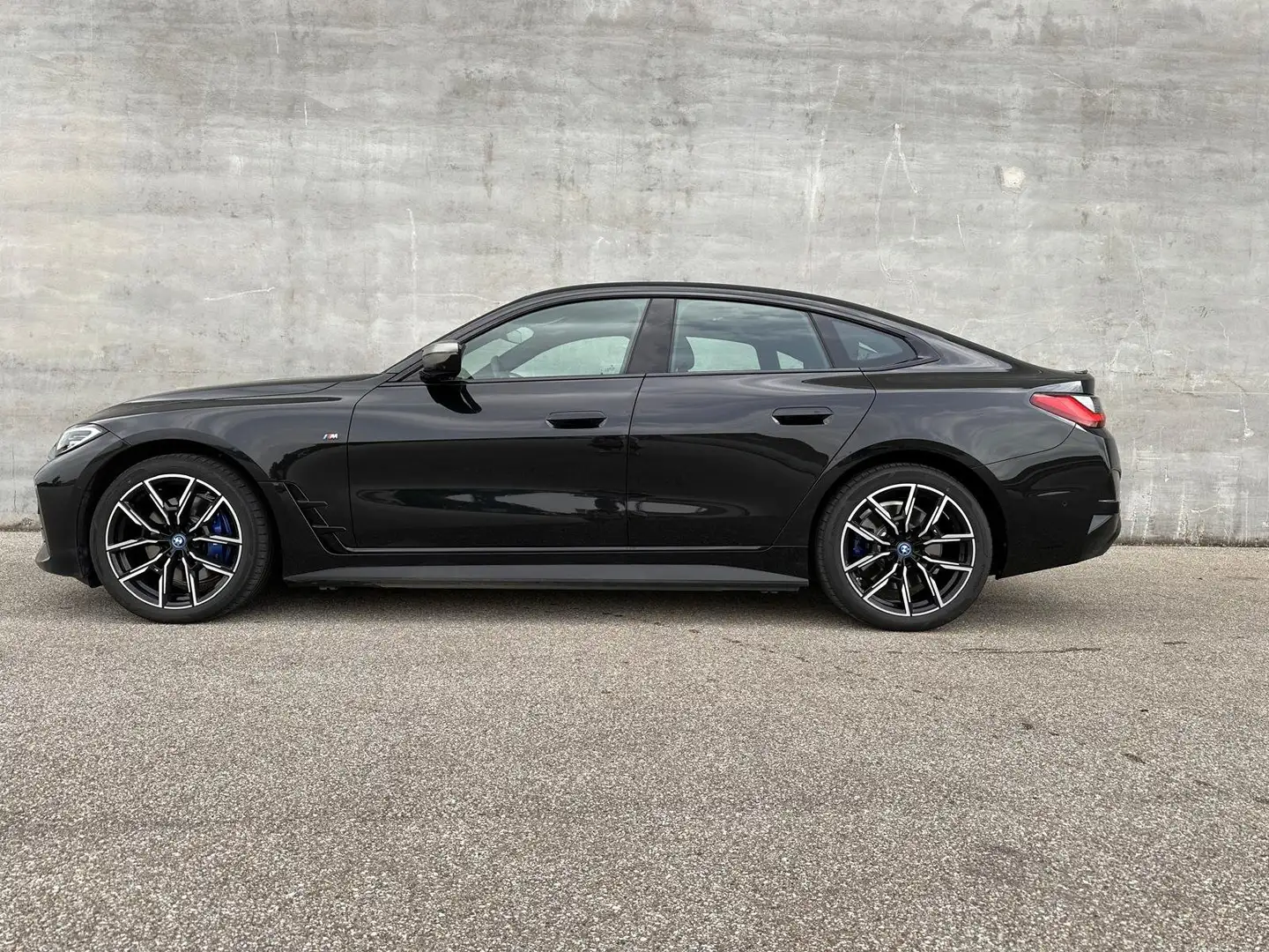 BMW i4 i4+Gran+Coupe+xDrive+M50+80,7kWh Schwarz - 1