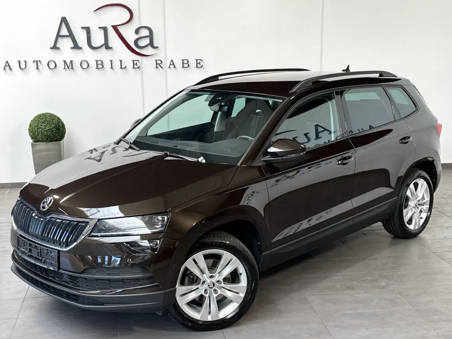Skoda Karoq 2.0 TDI 4x4 DSG Style NAV+LED+ACC+VCOCK+PP Braun - 1