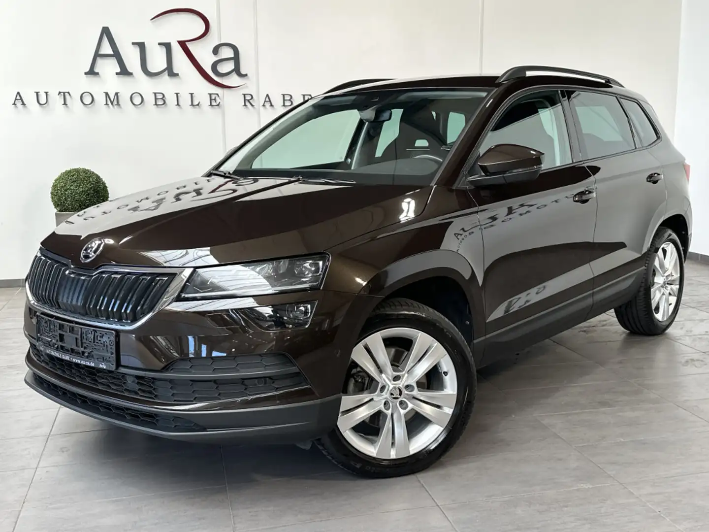 Skoda Karoq 2.0 TDI 4x4 DSG Style NAV+LED+ACC+VCOCK+PP Braun - 2