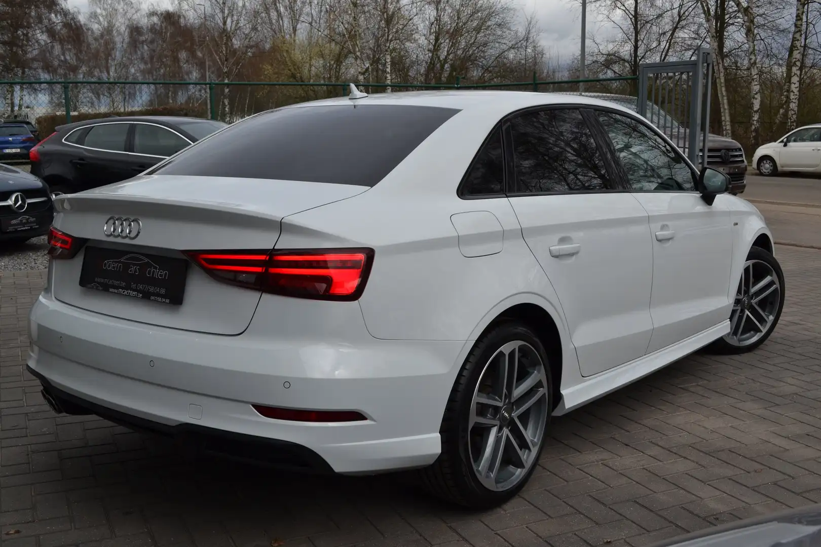 Audi A3 1.5 TFSI ACT Sport Blanc - 2