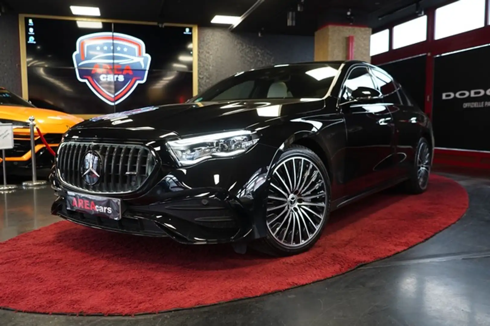 Mercedes-Benz E 220 d AMG Premium SUPERSCREEN BURM4D PANO 360° Negro - 1