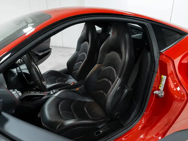 Ferrari 488 view 12