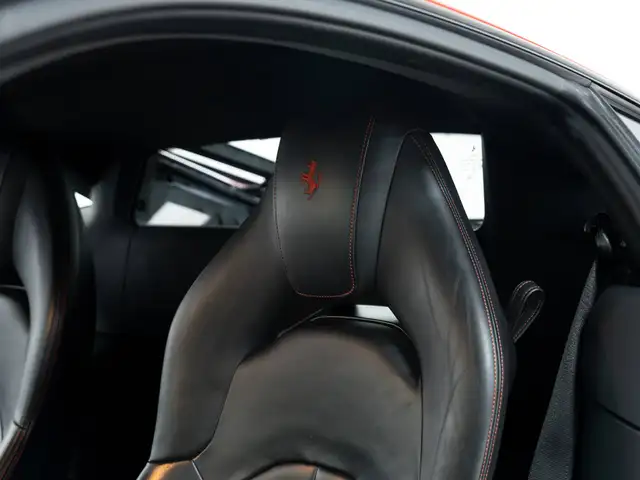 Ferrari 488 view 13