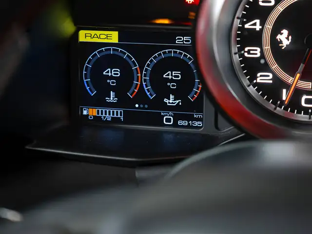 Ferrari 488 view 10