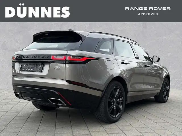 Land Rover Range Rover Velar view 2