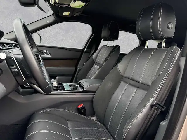 Land Rover Range Rover Velar view 10
