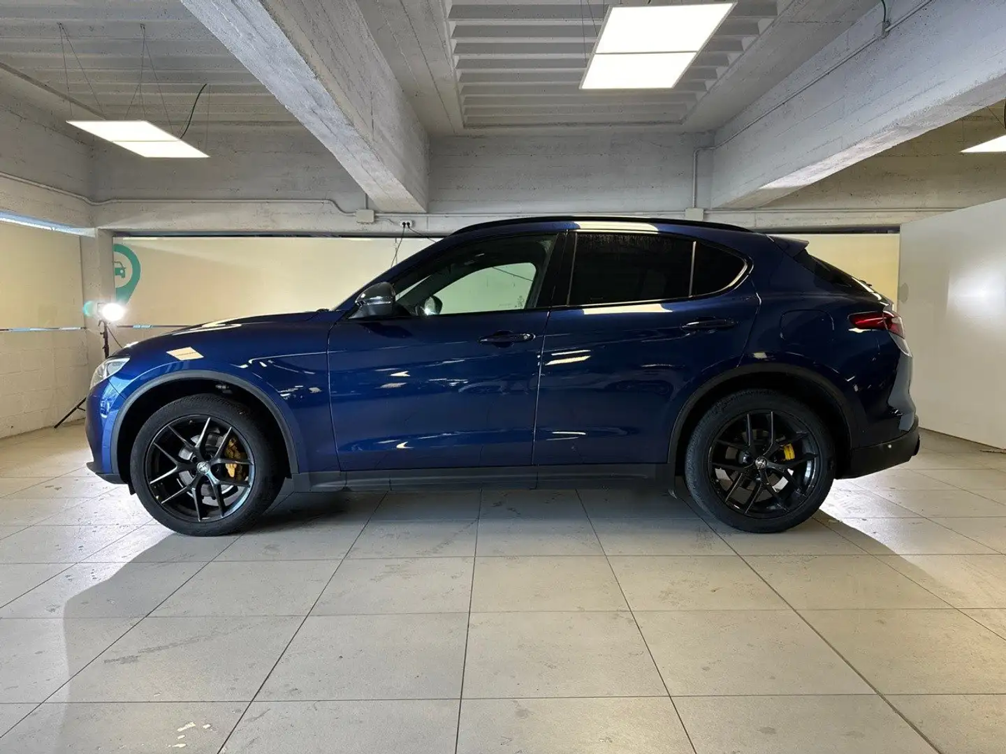 Alfa Romeo Stelvio 2.0 Turbo Benzina 200CV AT8 Q4 B-Tech Blu/Azzurro - 2