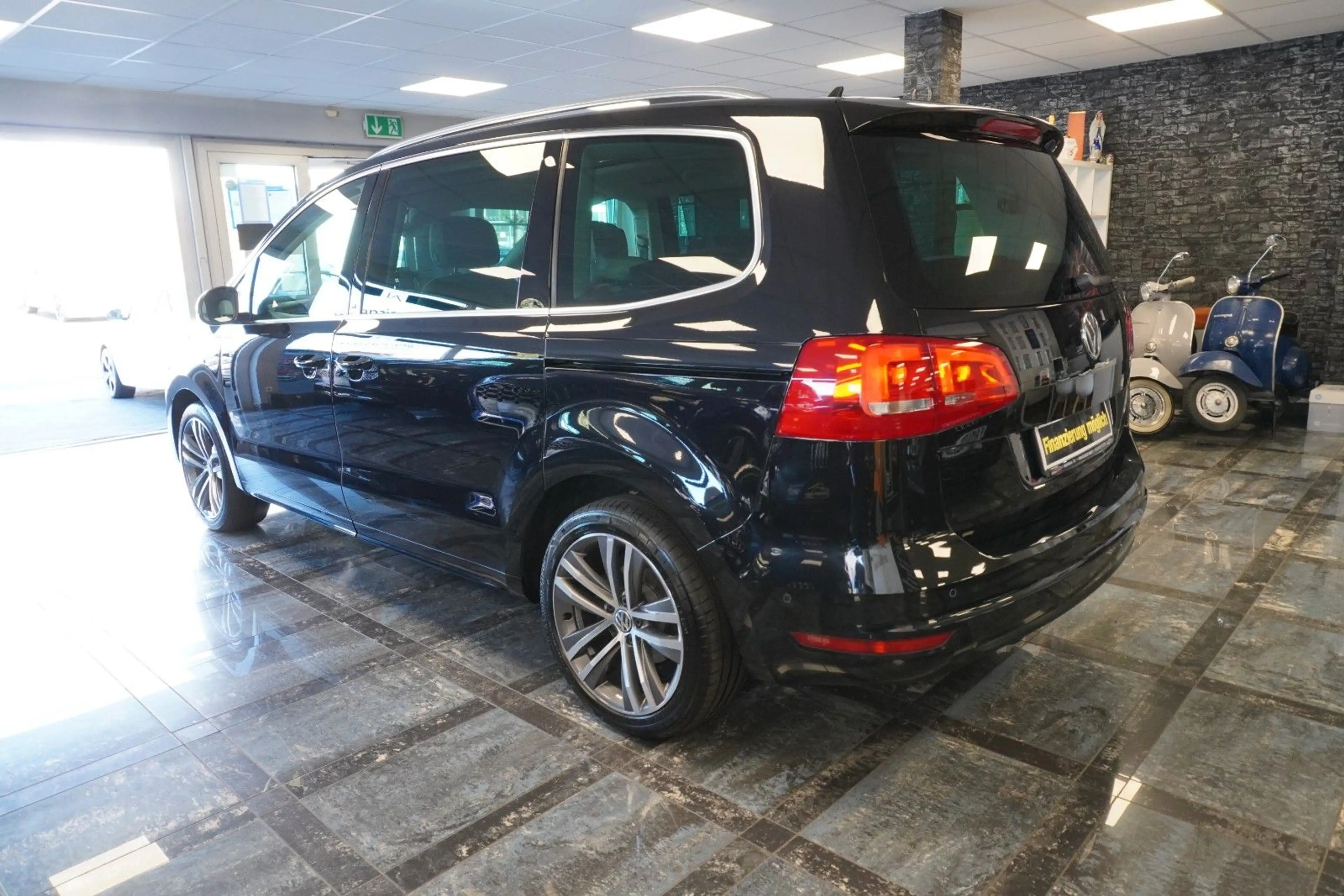 Volkswagen Sharan Highline/2xSchiebe/Xenon/Leder/7-S/Navi — photo 11