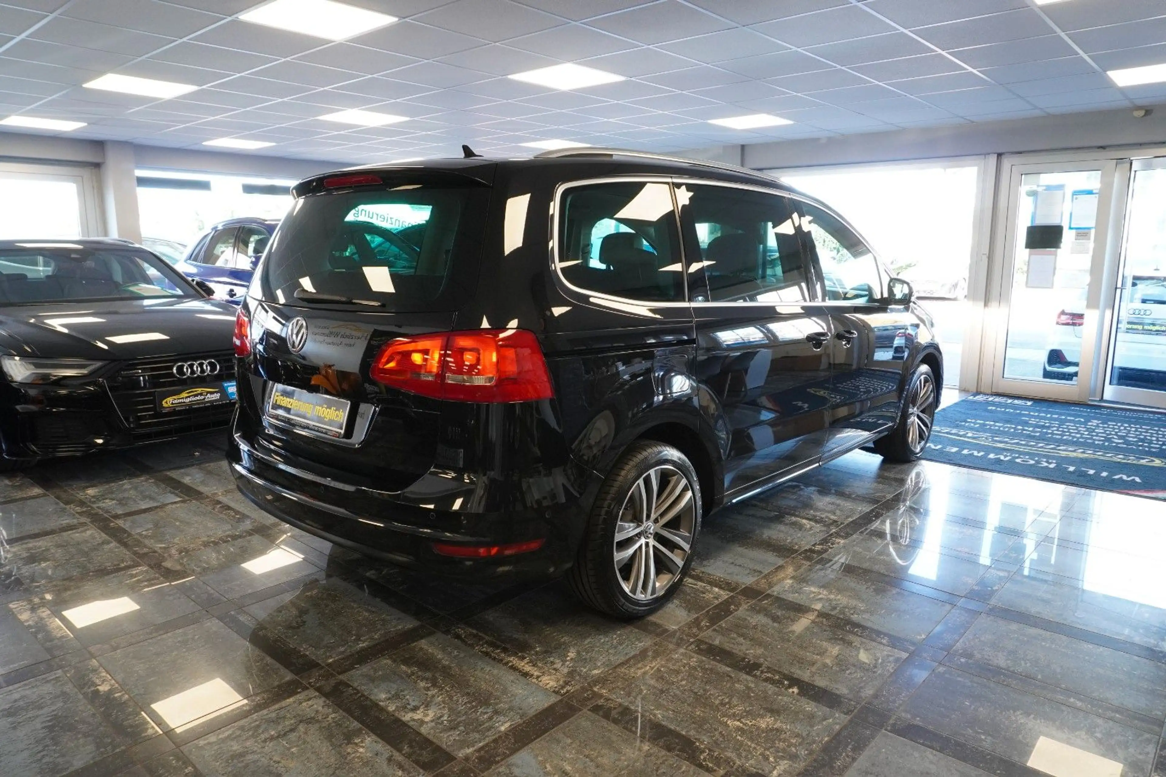 Volkswagen Sharan Highline/2xSchiebe/Xenon/Leder/7-S/Navi — photo 9