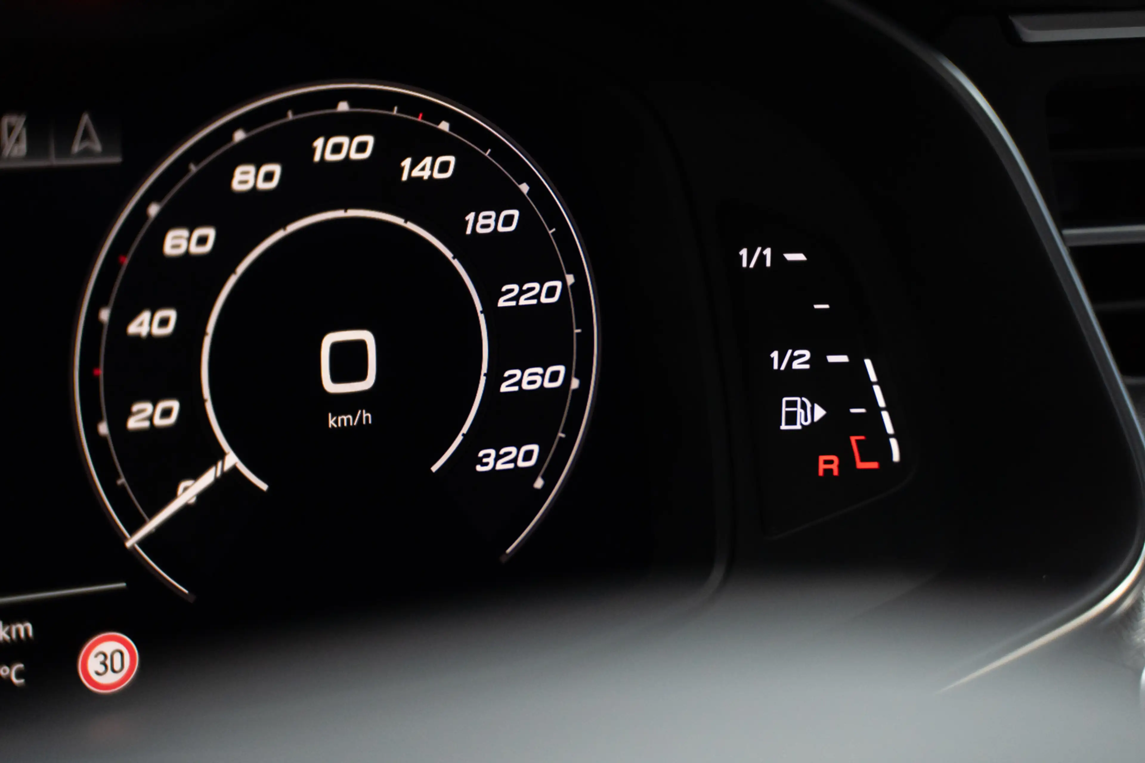Audi RS7 A7 Sportback 4.0 TFSI quattro URBAN / B&O / Kerami — photo 17