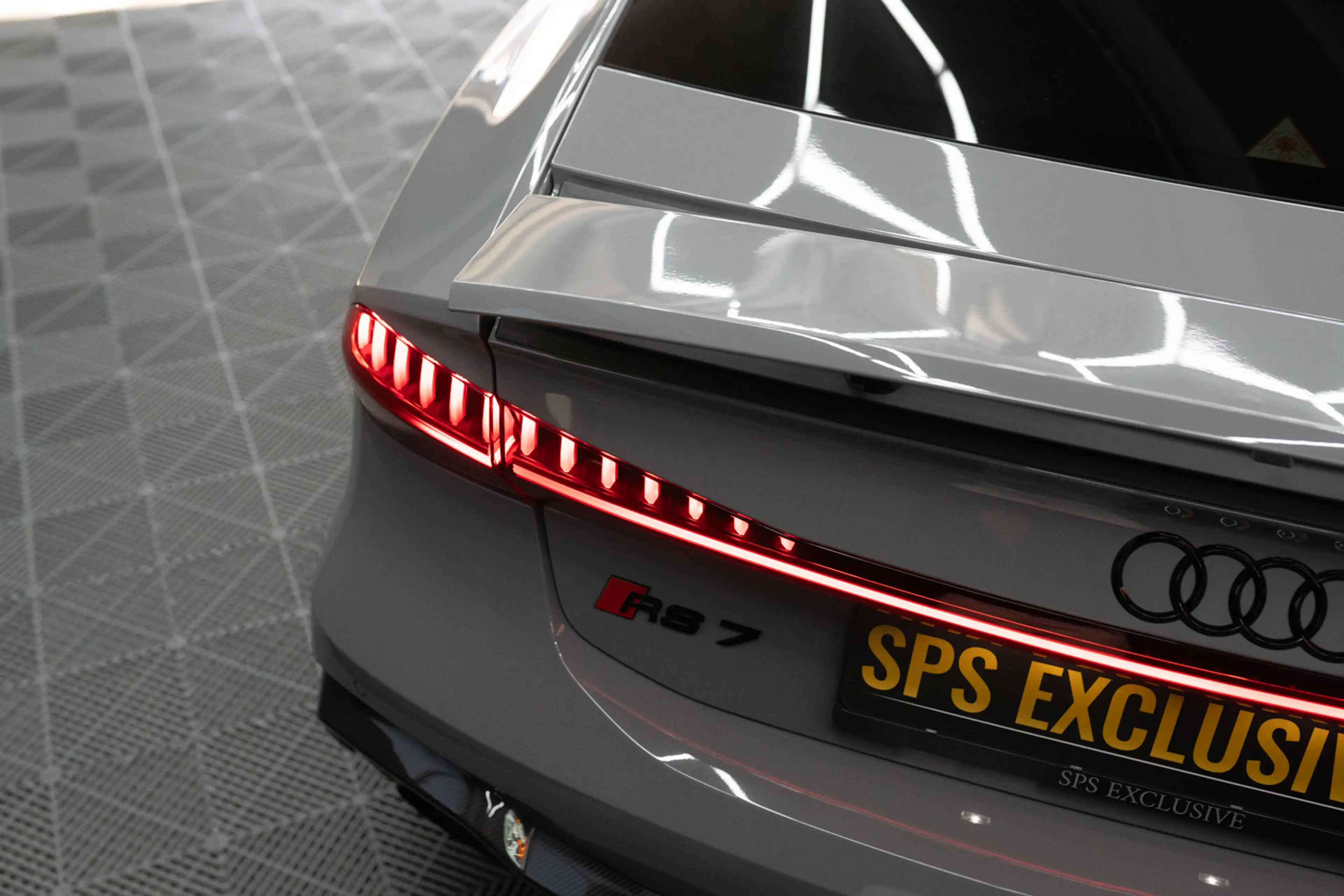 Audi RS7 A7 Sportback 4.0 TFSI quattro URBAN / B&O / Kerami — photo 6