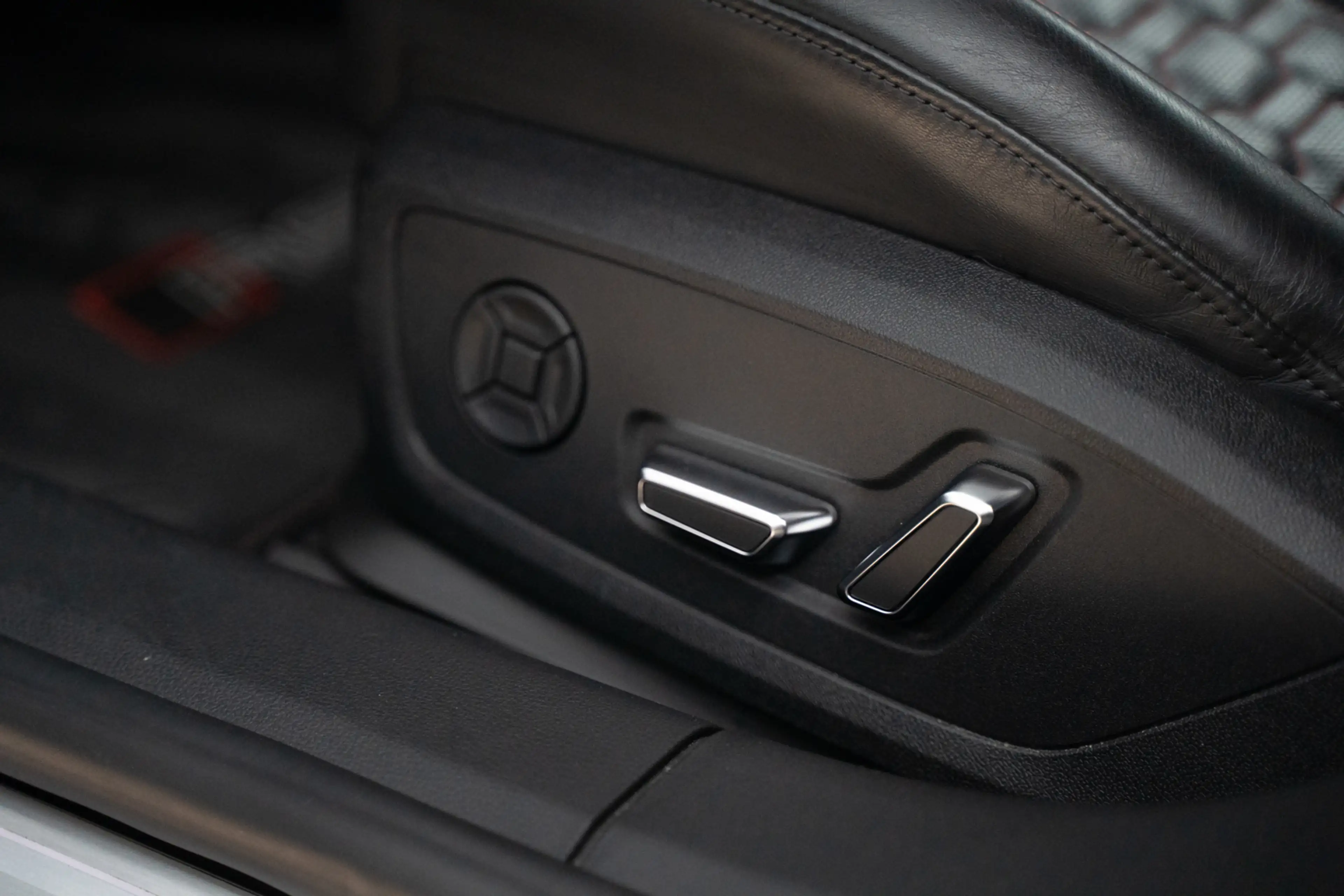Audi RS7 A7 Sportback 4.0 TFSI quattro URBAN / B&O / Kerami — photo 41