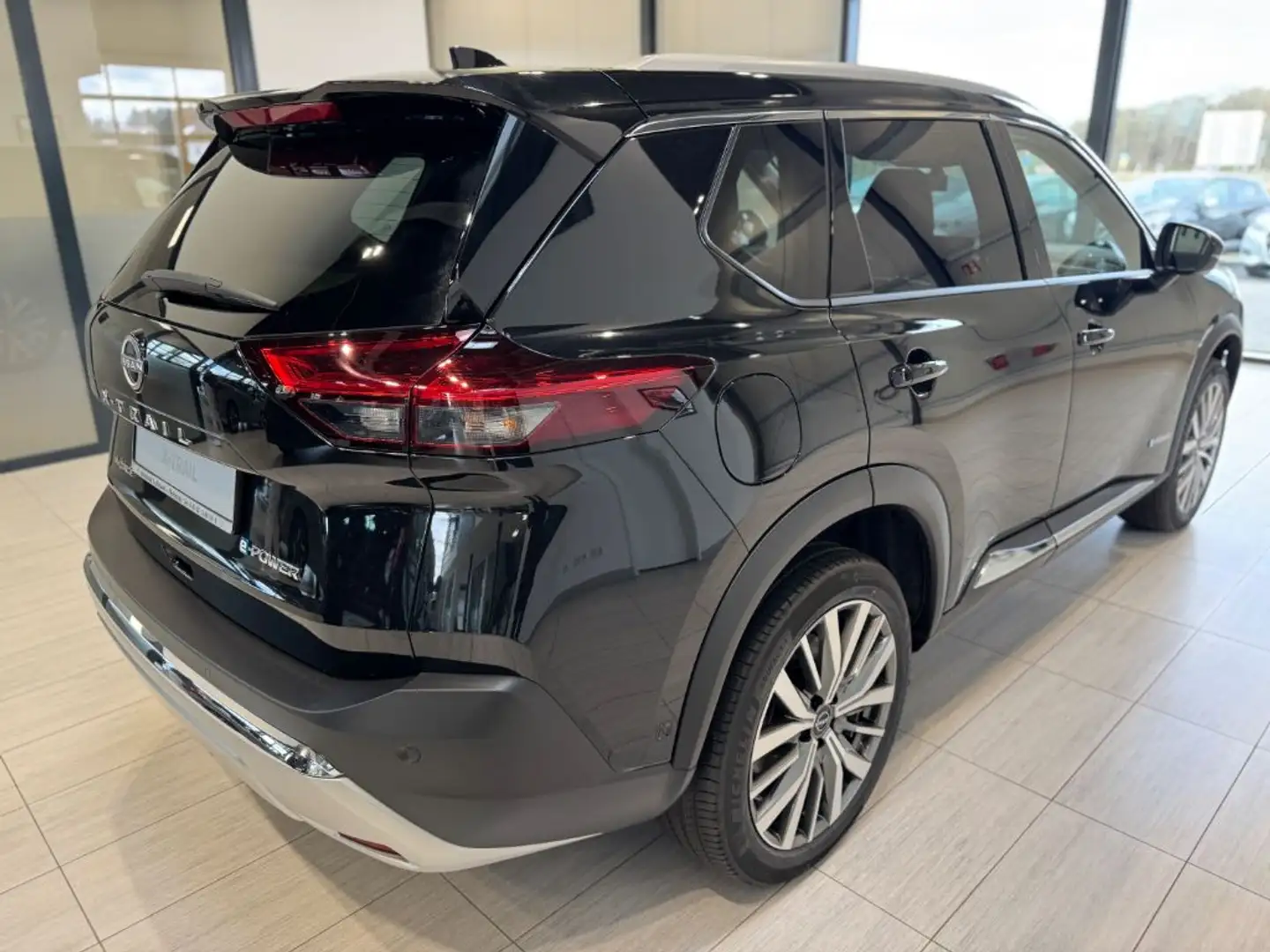 Nissan X-Trail 1.5 VC-T e-POWER e-4ORCE Tekna+ 20 Zoll Schwarz - 2