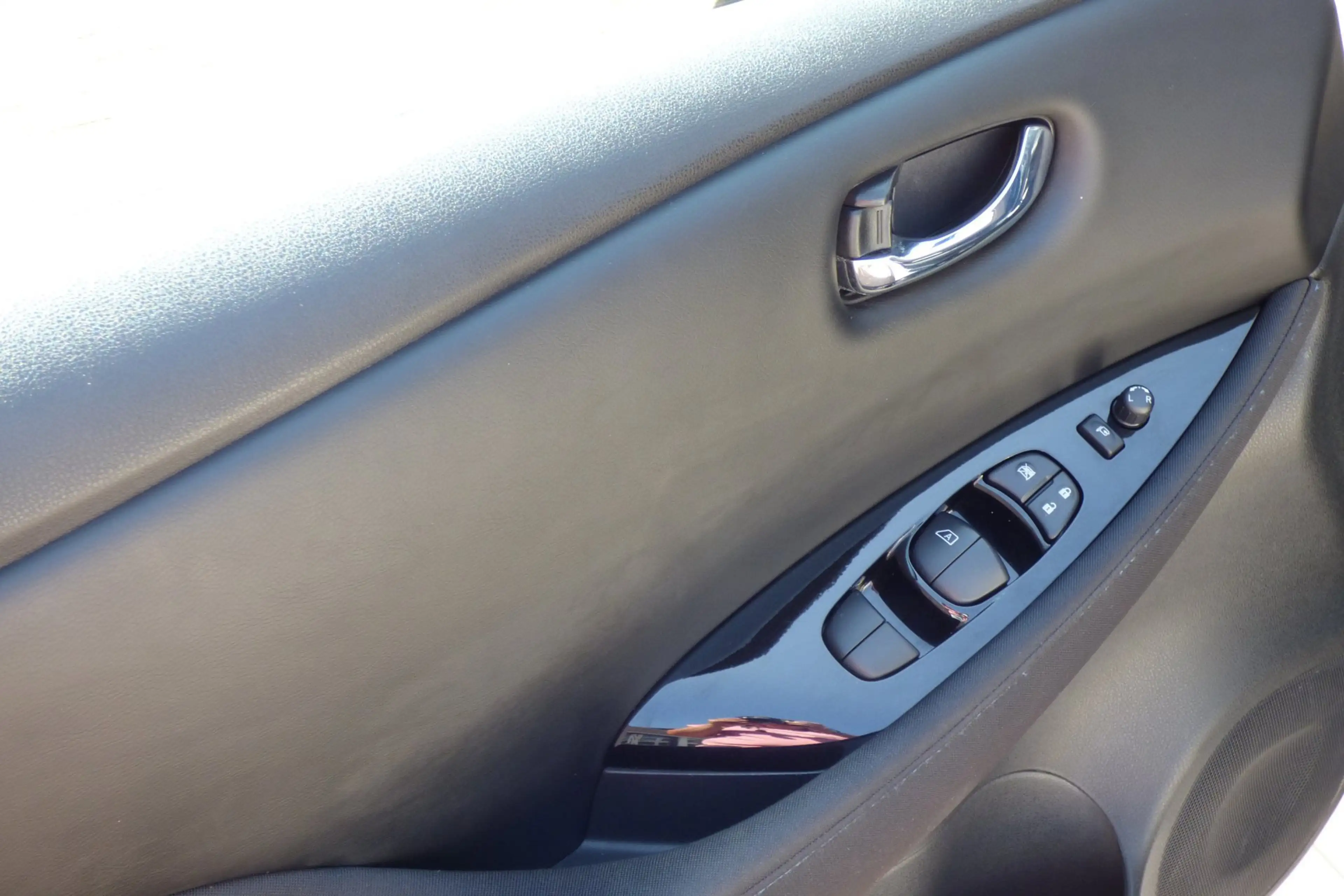 Nissan Leaf E+ N-Connecta 62 kWh — photo 12