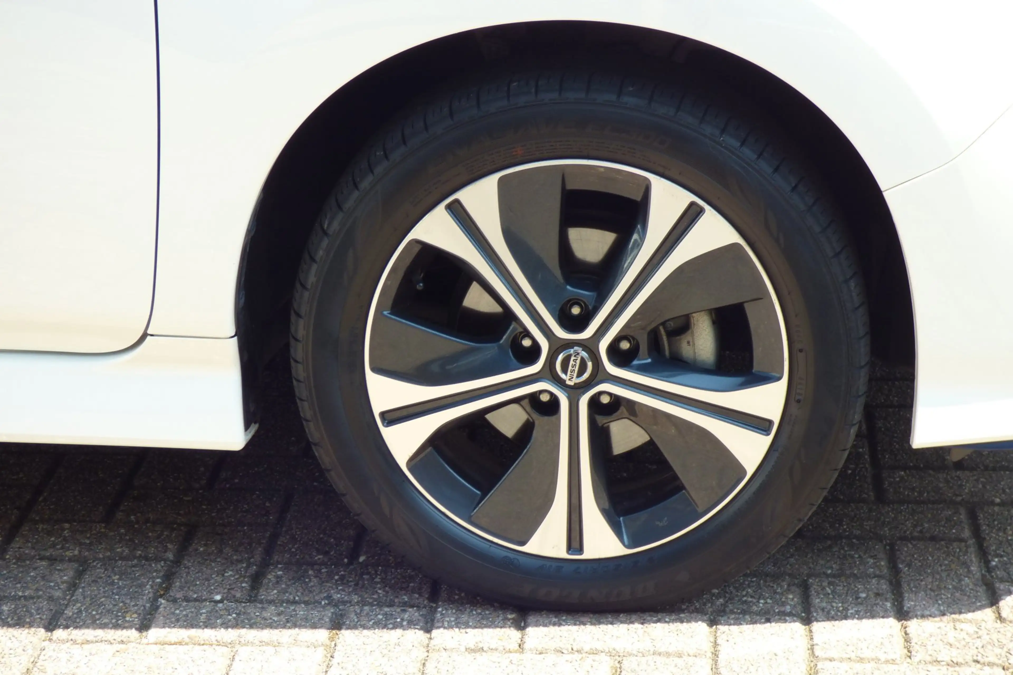 Nissan Leaf E+ N-Connecta 62 kWh — photo 9