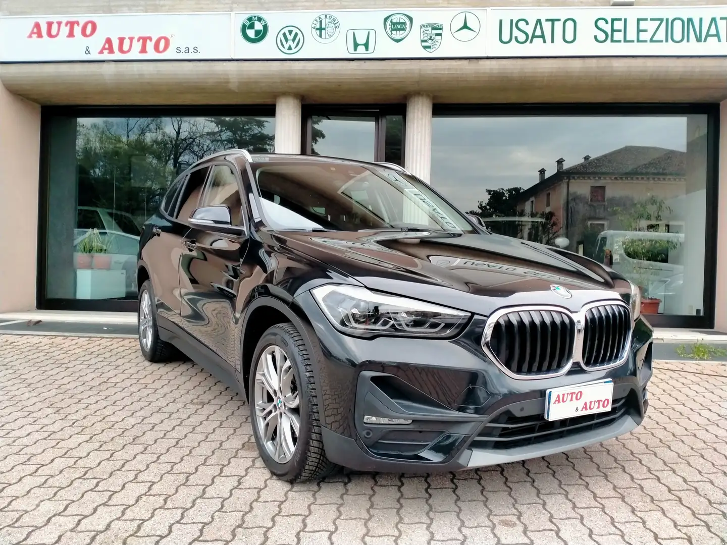 BMW X1 SDRIVE 18D SPORT STEPTR. LEGA 18 / VOLANTE MSPORT Nero - 1
