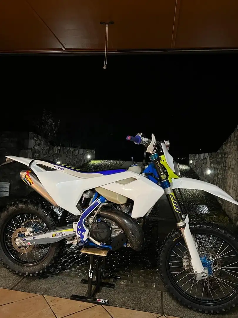 Husqvarna TE 300 i White - 1