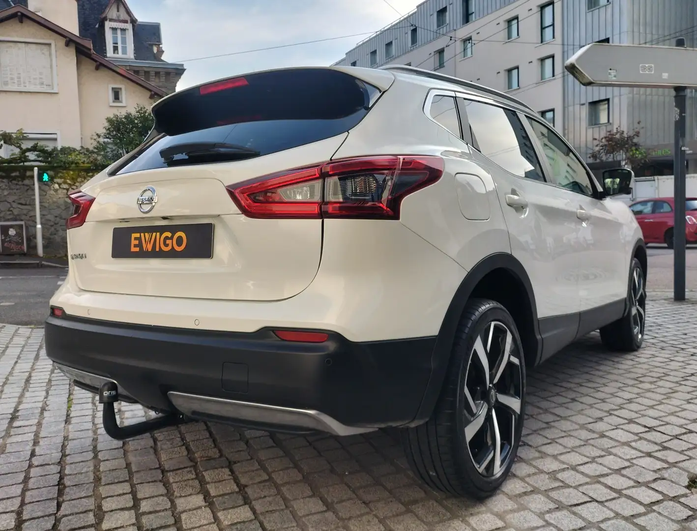 Nissan Qashqai GENERATION-II 1.6 DCI 130 N-CONNECTA 2WD X-TRONIC - 2