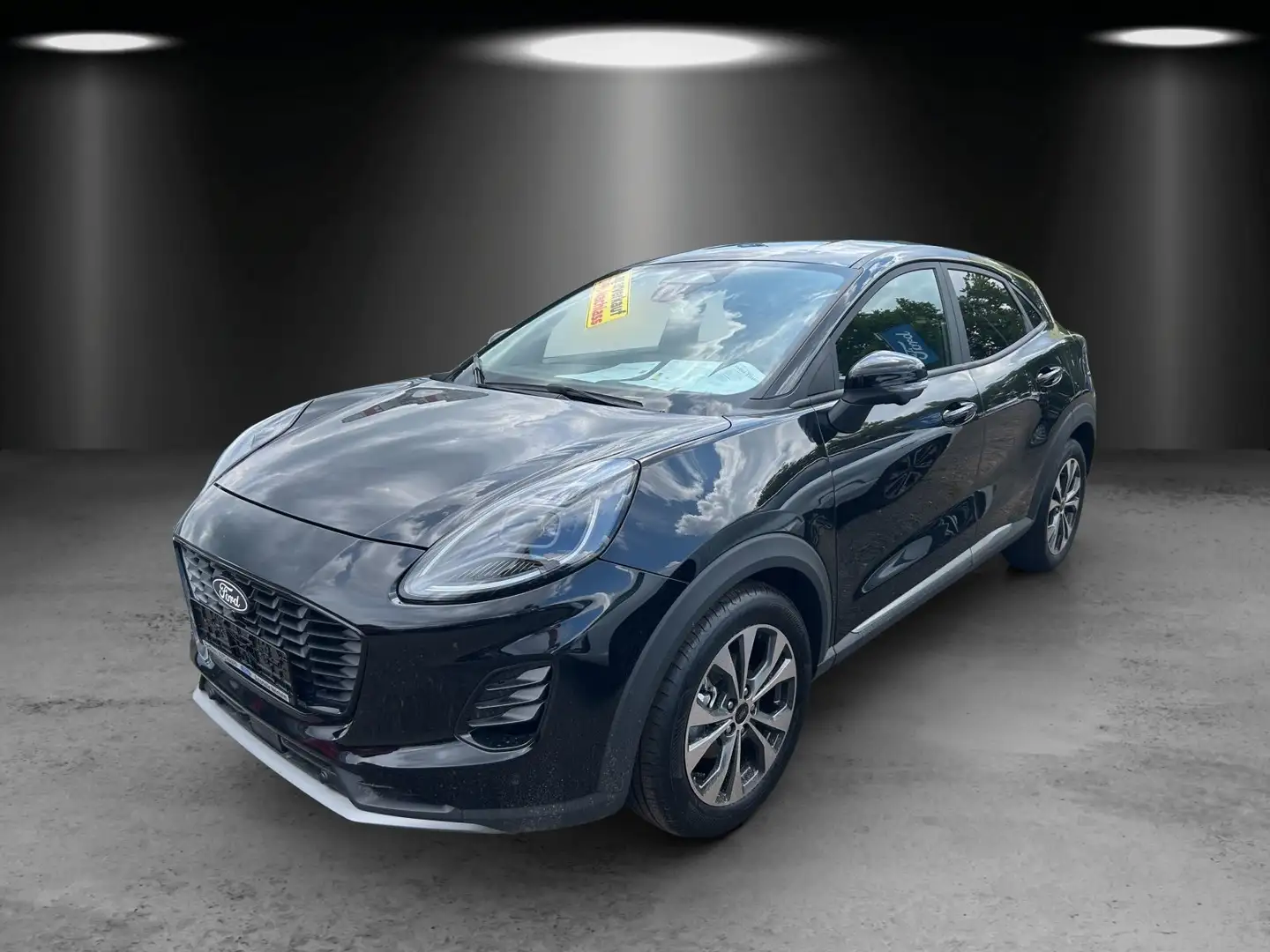 Ford Puma 1,0 Ecoboost Titanium Zwart - 2