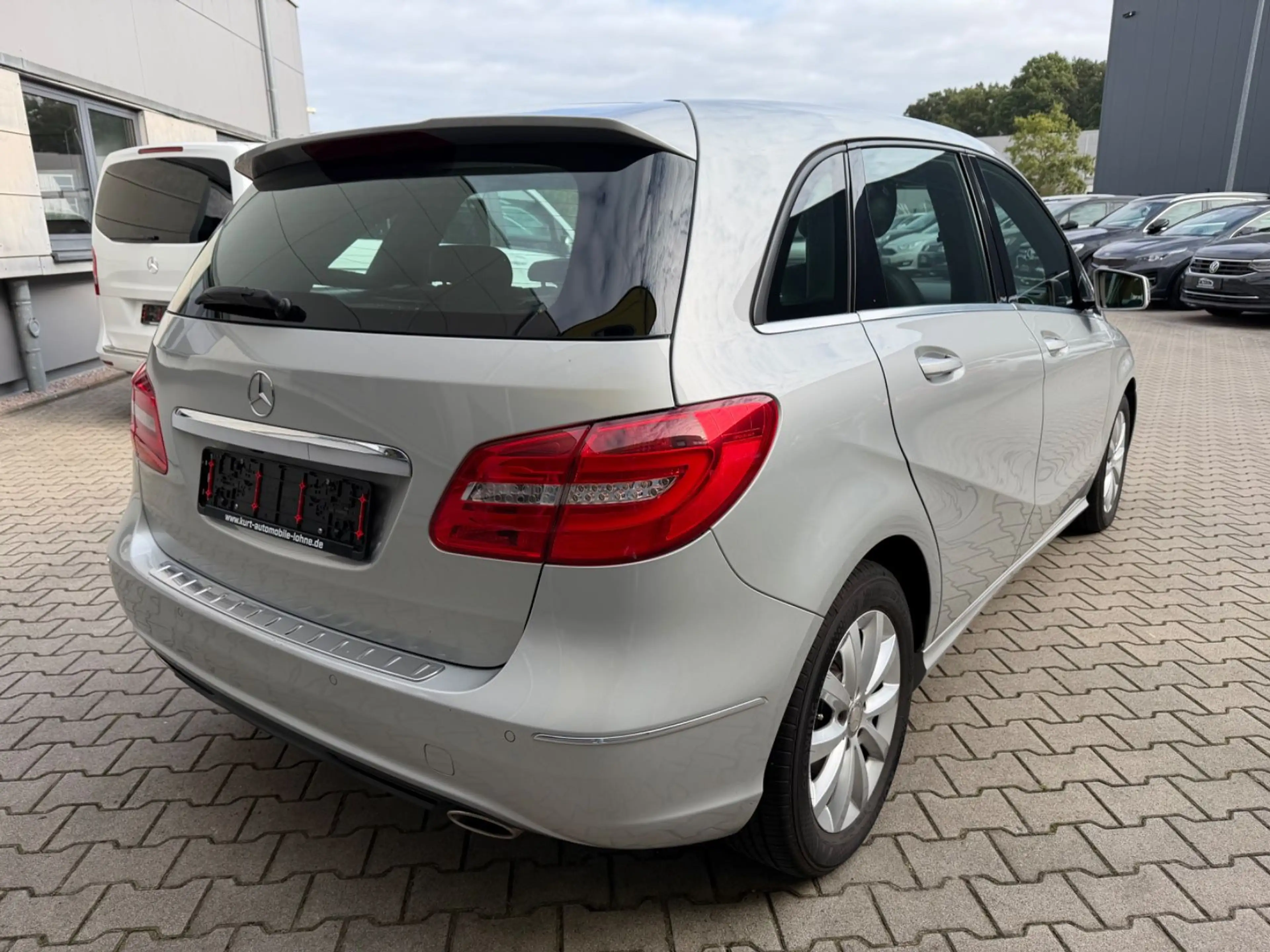 Mercedes-Benz B 220 CDI /STDHZG/SHZ/AUTOMATIK/LEDER/NAVI/ — photo 7