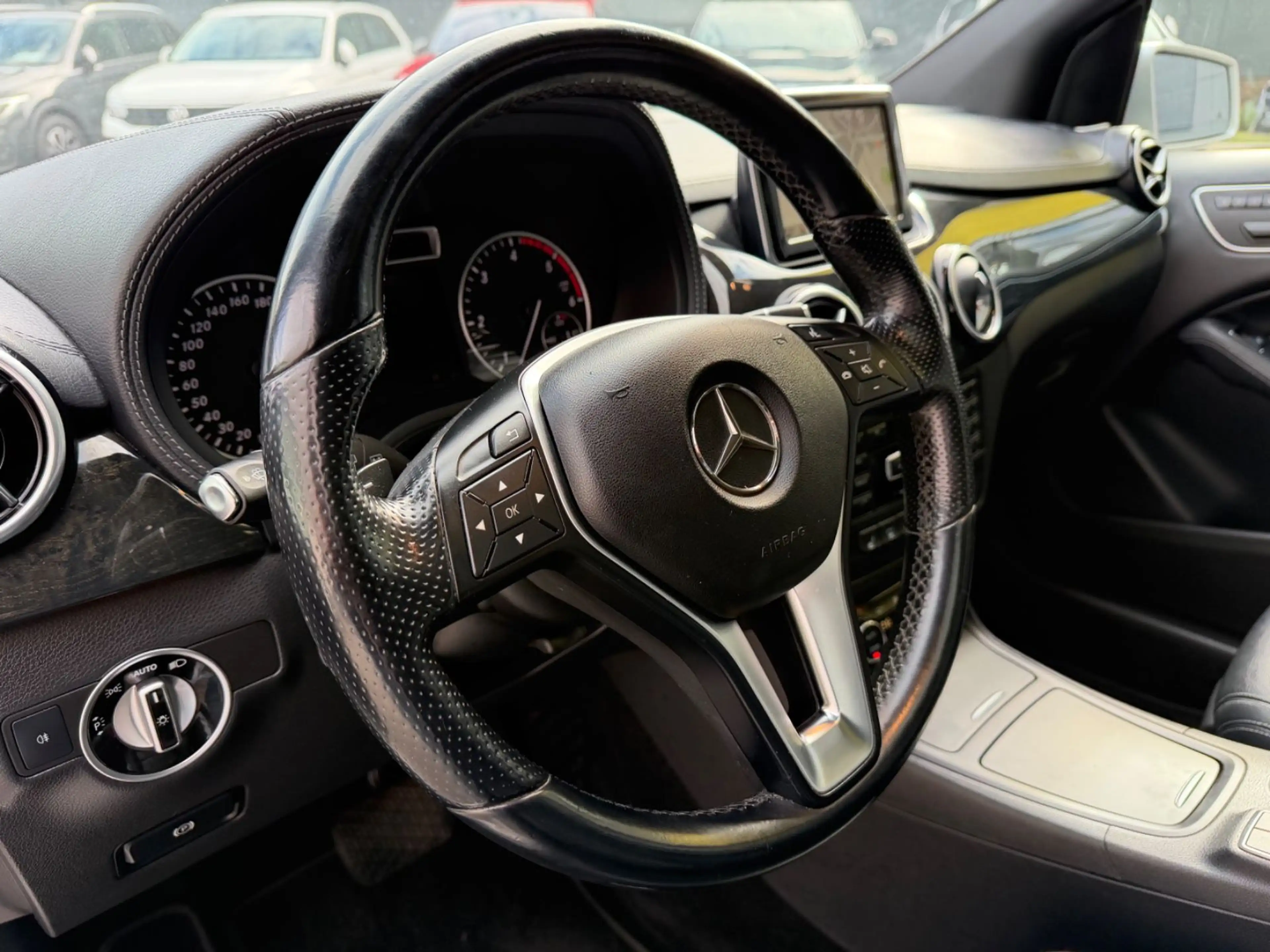 Mercedes-Benz B 220 CDI /STDHZG/SHZ/AUTOMATIK/LEDER/NAVI/ — photo 15