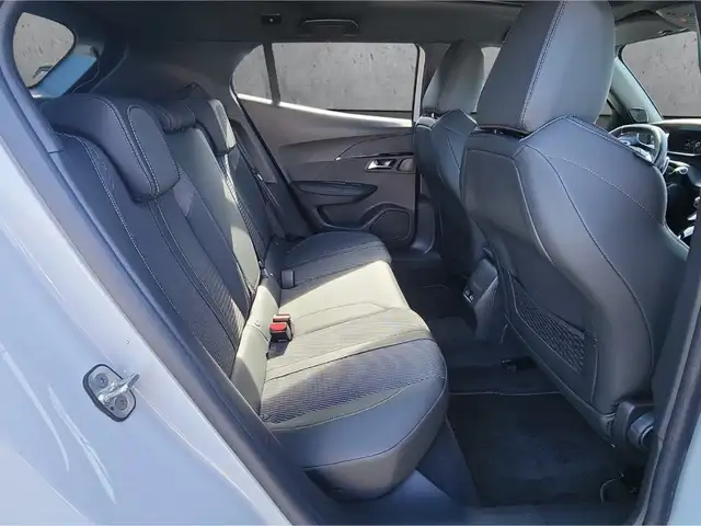 Peugeot 2008 view 14