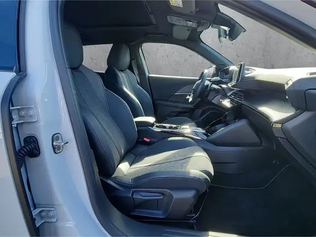 Peugeot 2008 view 13