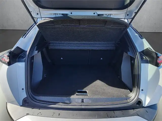 Peugeot 2008 view 7