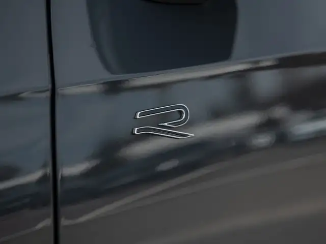 Volkswagen Golf view 14