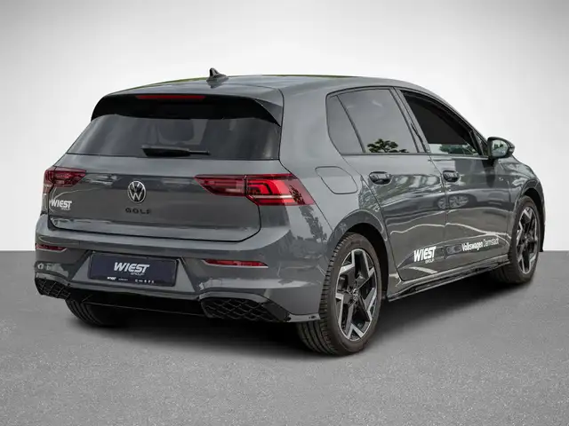 Volkswagen Golf view 4