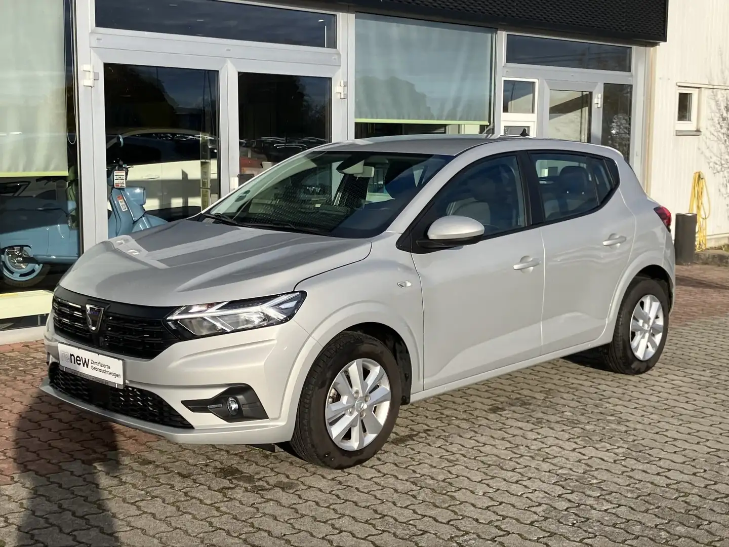 Dacia Sandero Comfort Klima Touchscreen Tempomat Gris - 1