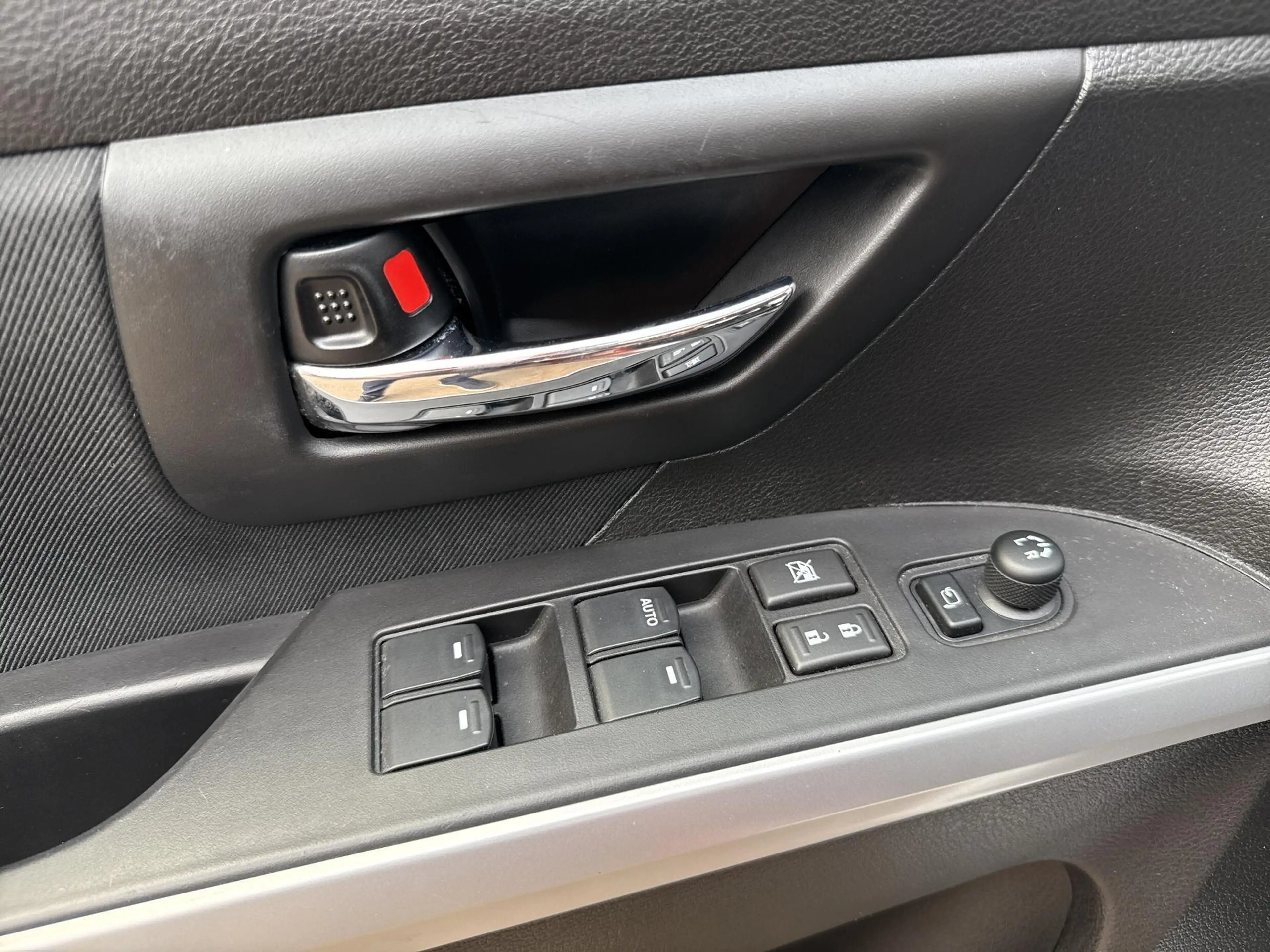 Suzuki S-Cross 1.0 Boosterjet Select — photo 13