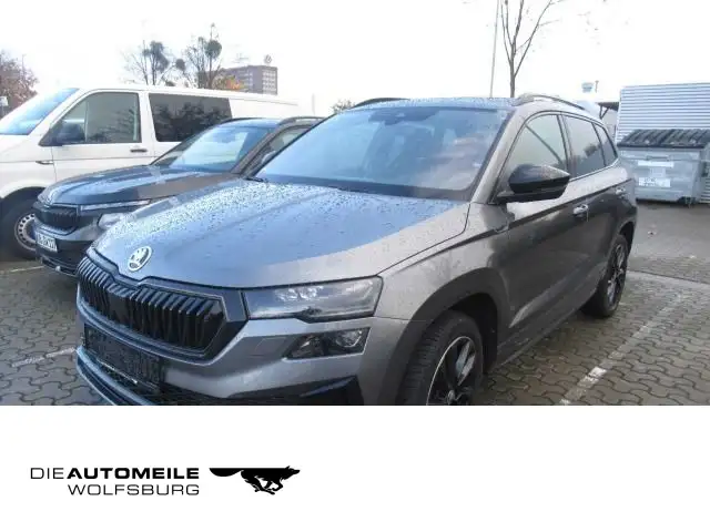 Skoda Karoq 1.5 TSI DSG Sportline Pano/Tempo/Einparkhi