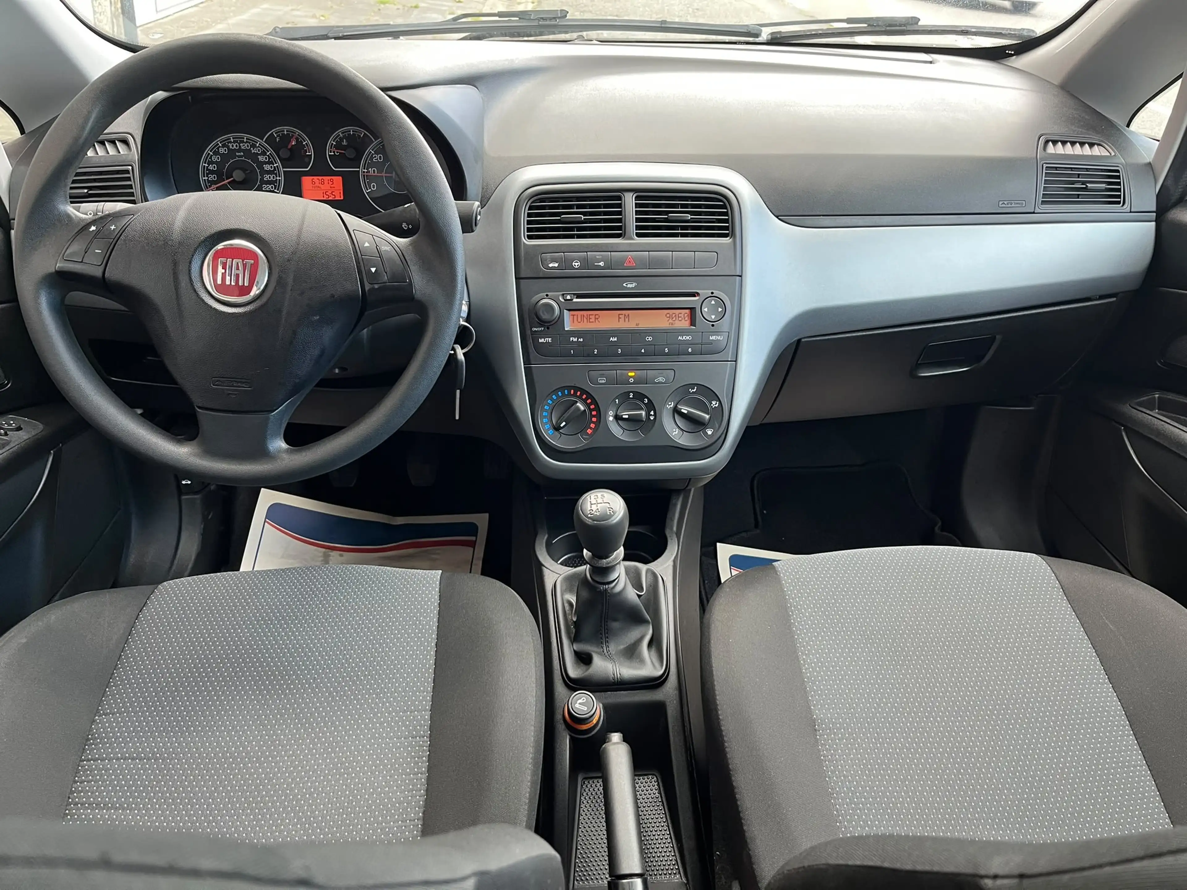 Fiat Punto Punto 1.2i — photo 12