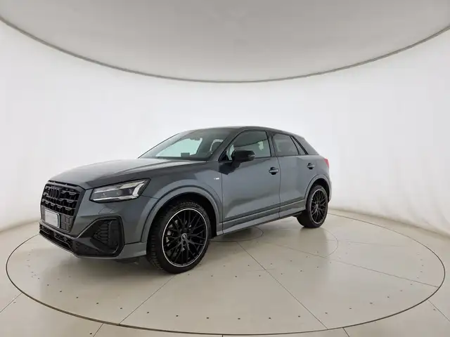 Audi Q2 35 2.0 tdi identity black quattro s-tronic