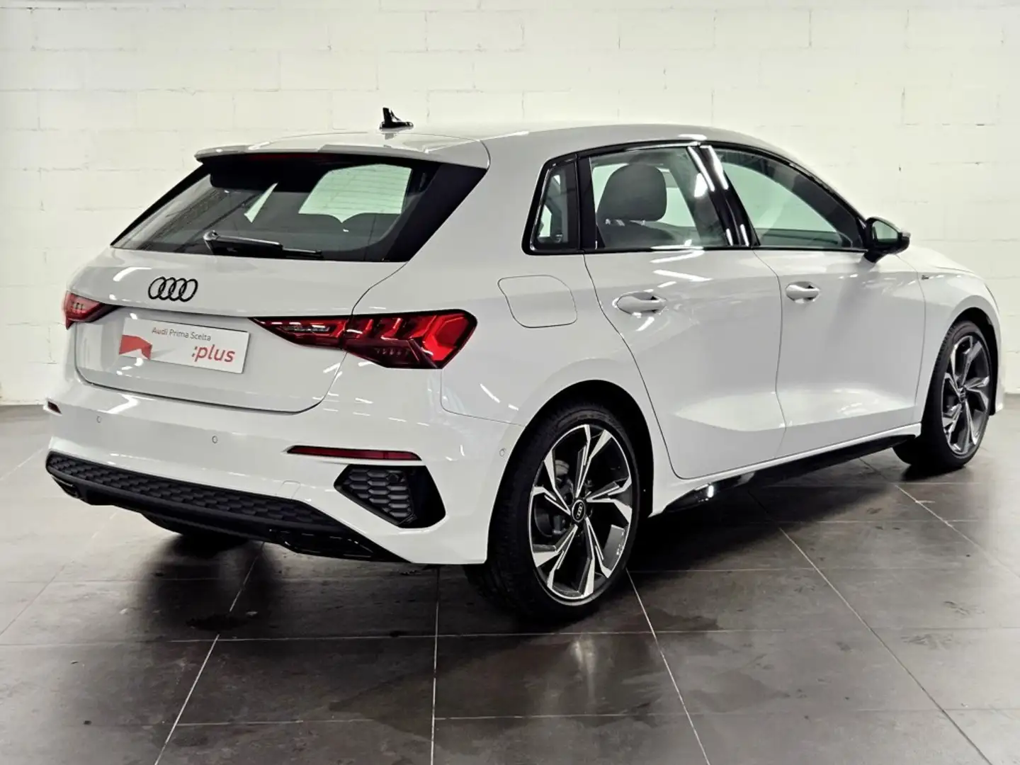 Audi A3 Sportback 35 1.5 tfsi mhev S line edition s-tronic Bianco - 2